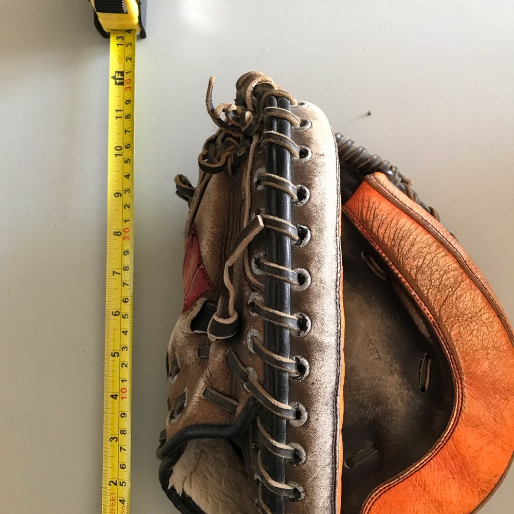 Rawlings Youth Baseball Catchers Glove - Picture 3 of 6